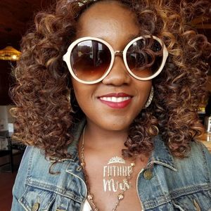 Meet your Posher, Miriam